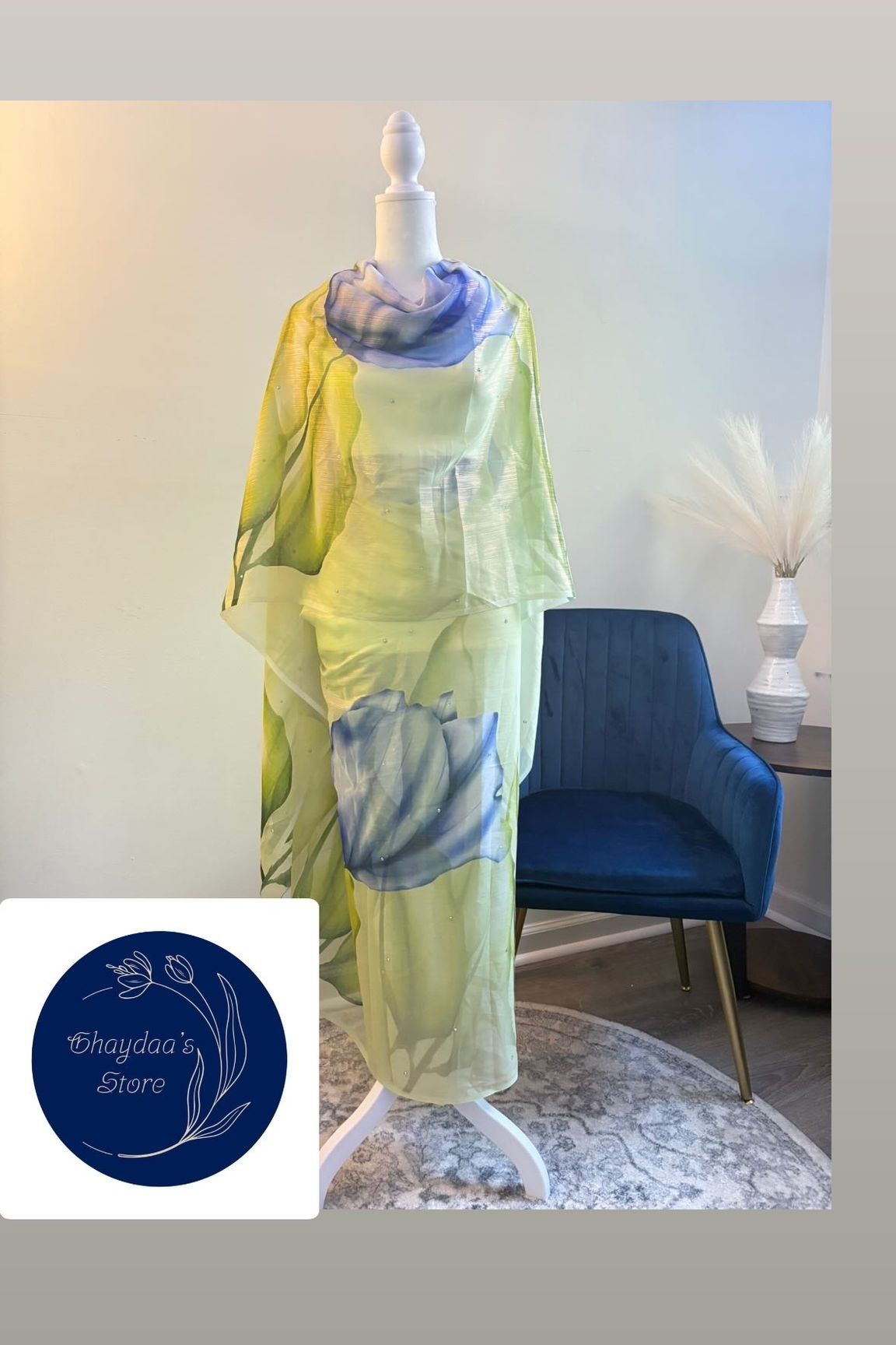 Ethereal Watercolor Tulip Sudanese Toub